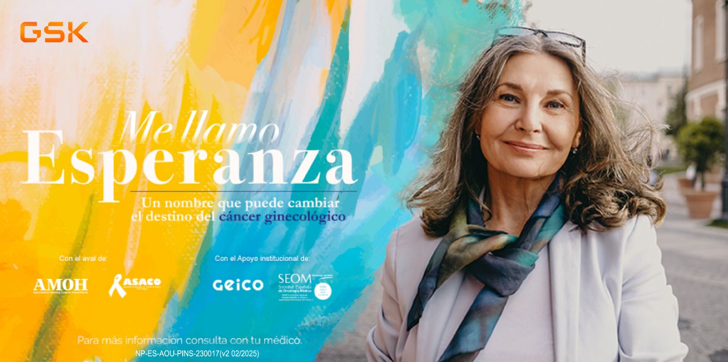 Fotografía de una mujer sonriendo